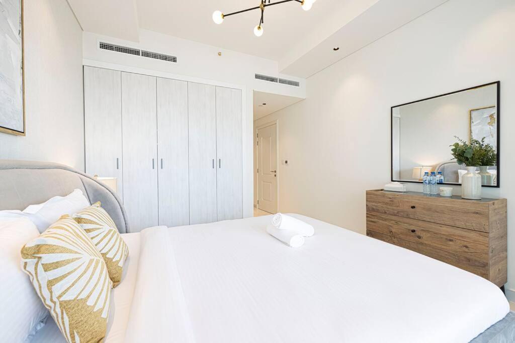Magnificent - Luxurious 3 Bedroom With Marina View Dubaï