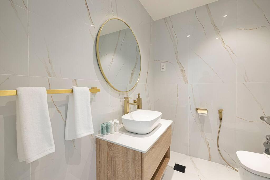 Magnificent - Luxurious 3 Bedroom With Marina View Appartement
